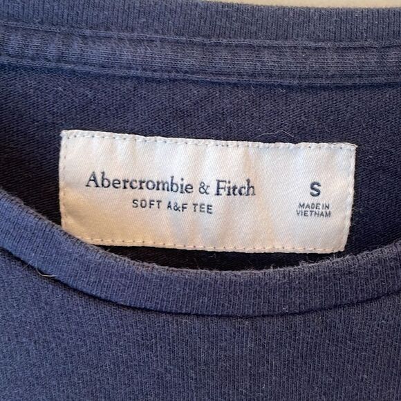 Abercrombie & Fitch Long Sleeve Blue T-Shirt Size Small - Picture 3 of 4